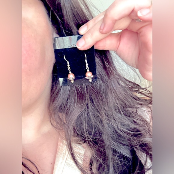 ꧁Soul Embellishments꧂Elegant Floral Pink Pearl Earrings (925s STAMPED) Handmade - Picture 9 of 16